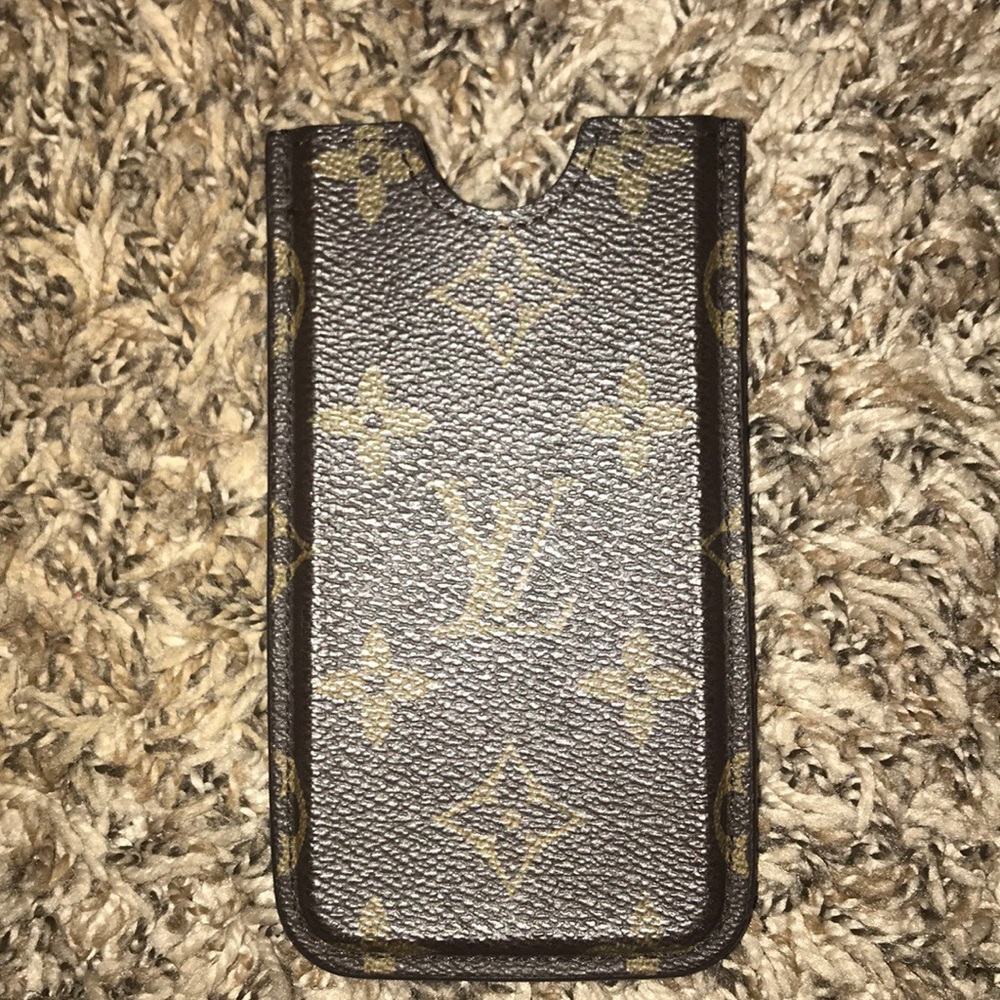 Authentic Louis Vuitton Phone case/ slip